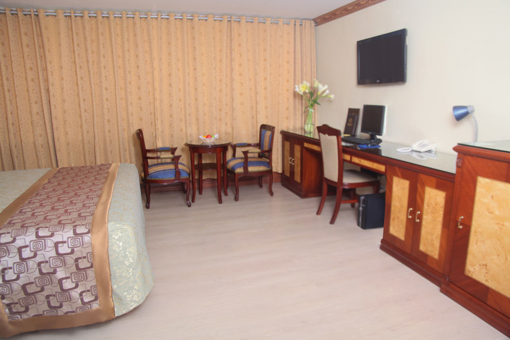 לימה Hotel Oro Inn מראה חיצוני תמונה